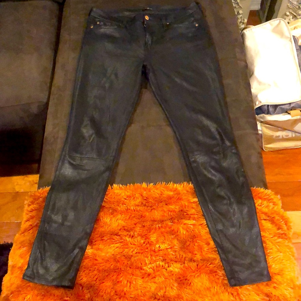 “Suede-feel” 7 for all mankind pant!